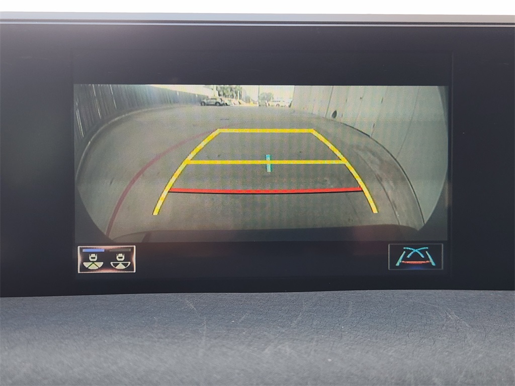 2020 Lexus UX 200 Premium photo 15