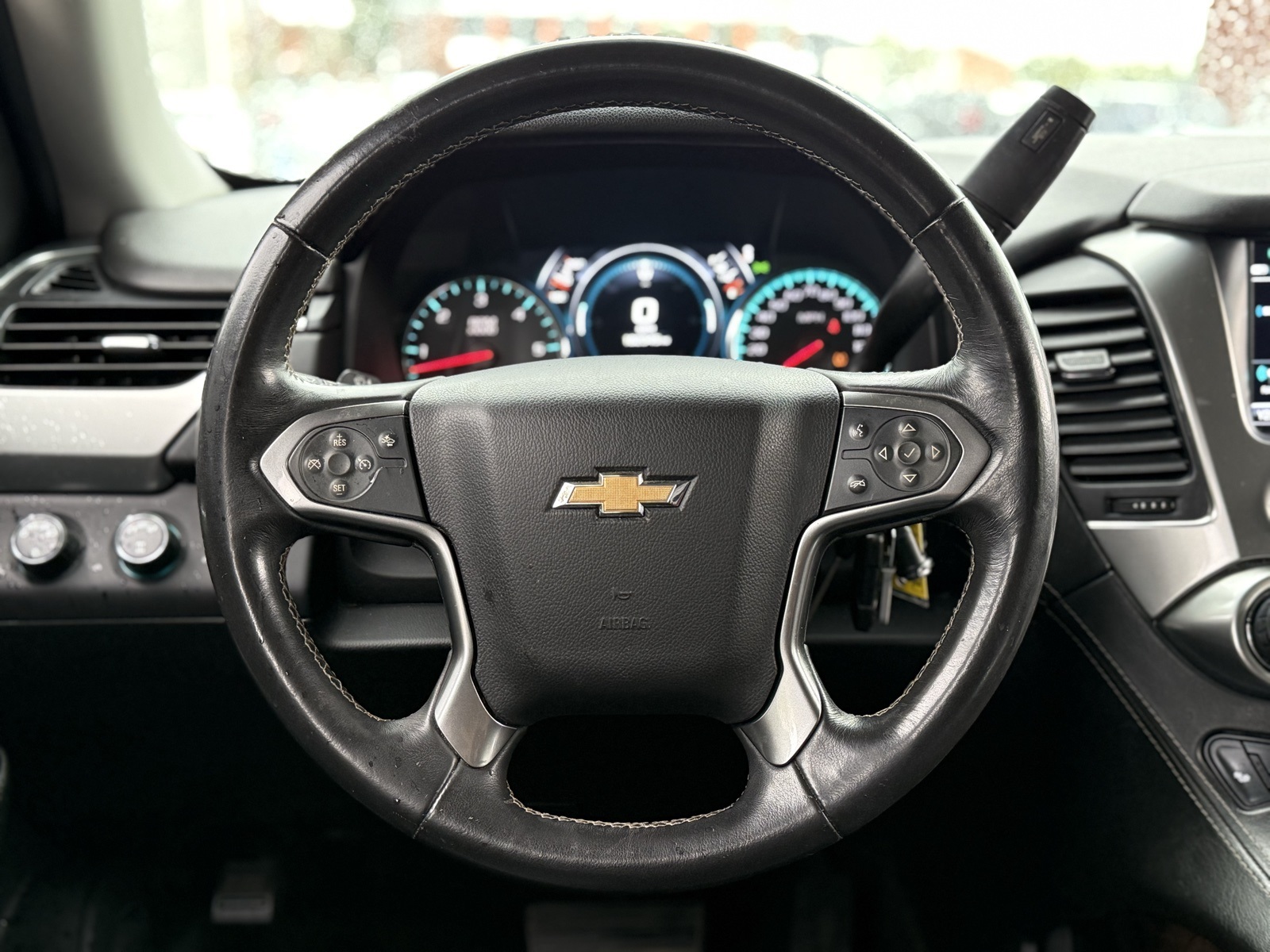 2017 Chevrolet Tahoe LT photo 16