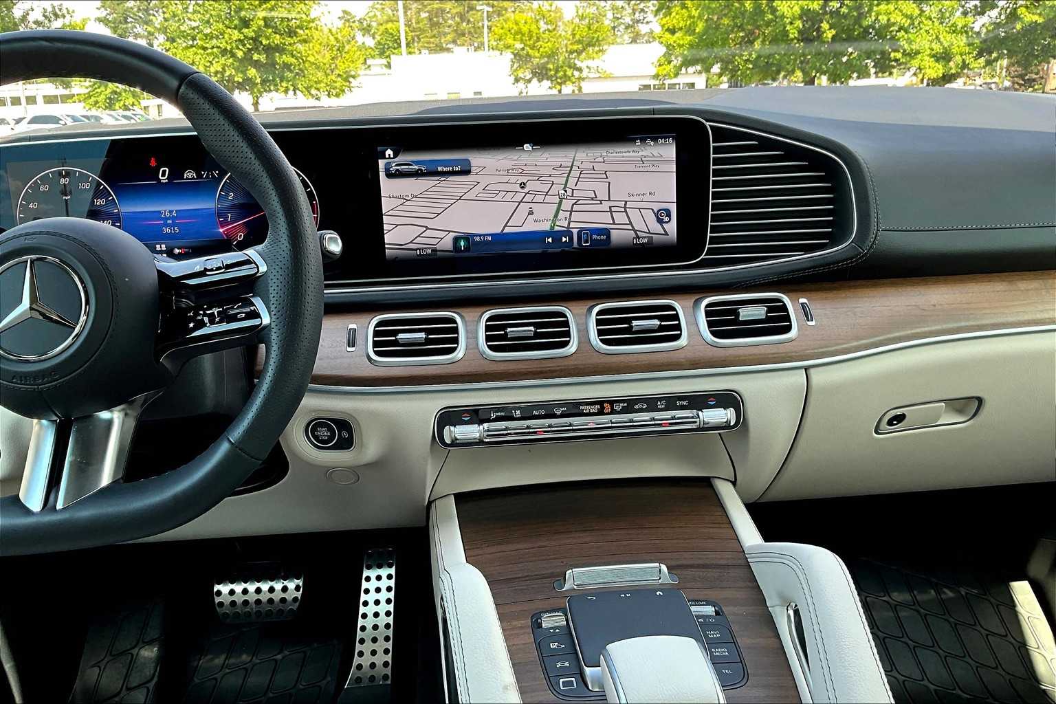 Image 5 of Certified Pre-Owned 2025 Mercedes-Benz GLS 580 AWD 4MATIC