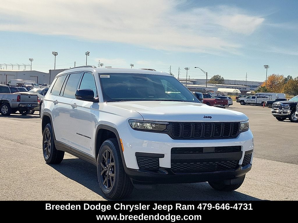 2025 Jeep Grand Cherokee L Altitude's photo