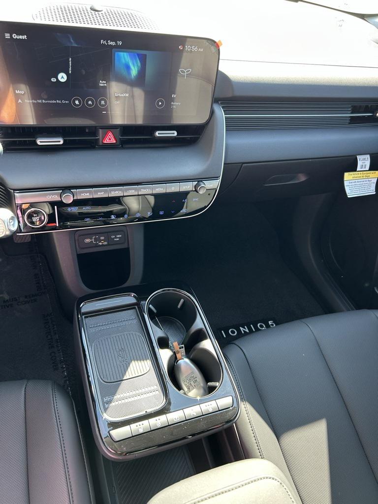2025 Hyundai Ioniq 5 SE Standard Range photo 18