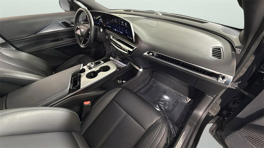 2024 Cadillac Lyriq Tech photo 36