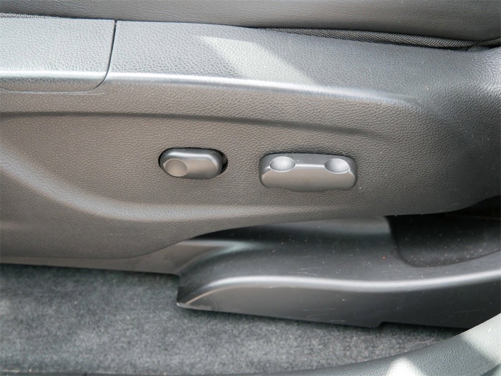 2015 Buick Encore Convenience photo 17