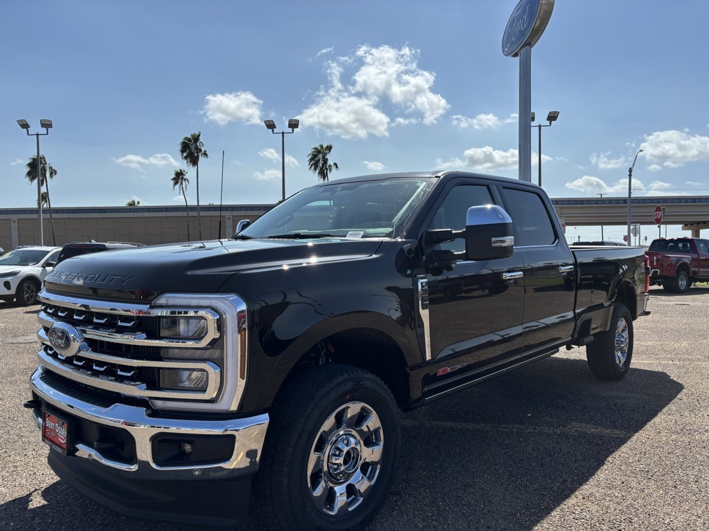 2025 Ford F-350 Lariat photo 3