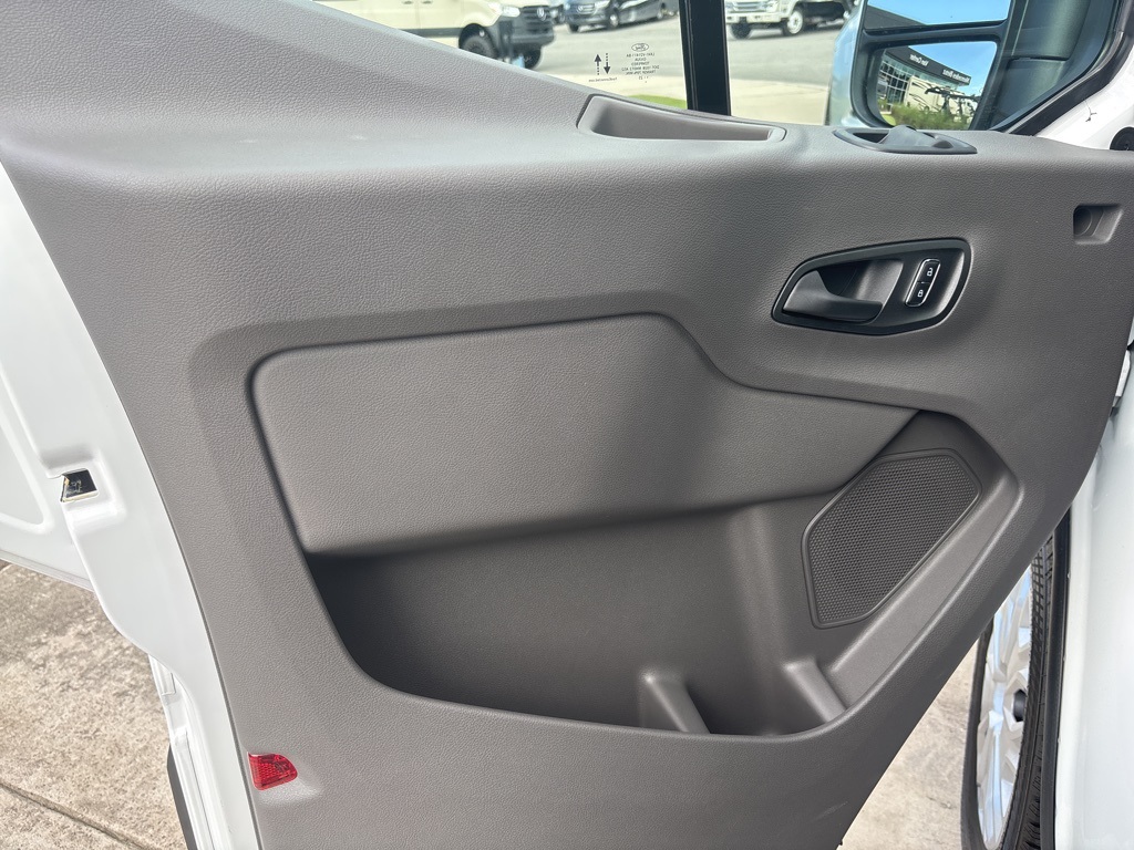 2025 Ford Transit Passenger XLT photo 38