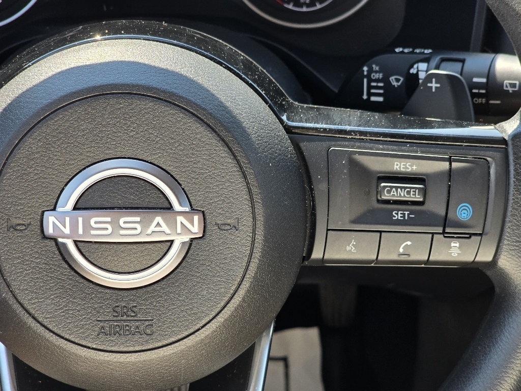 2023 Nissan Rogue SV photo 15