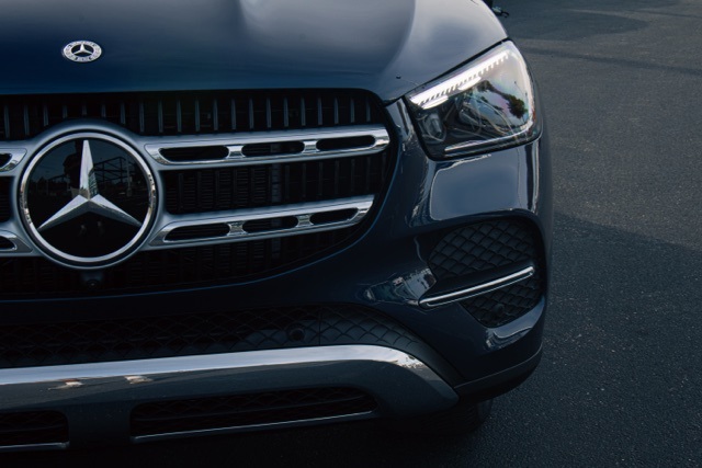 2026 Mercedes Benz GLE 350 photo 3