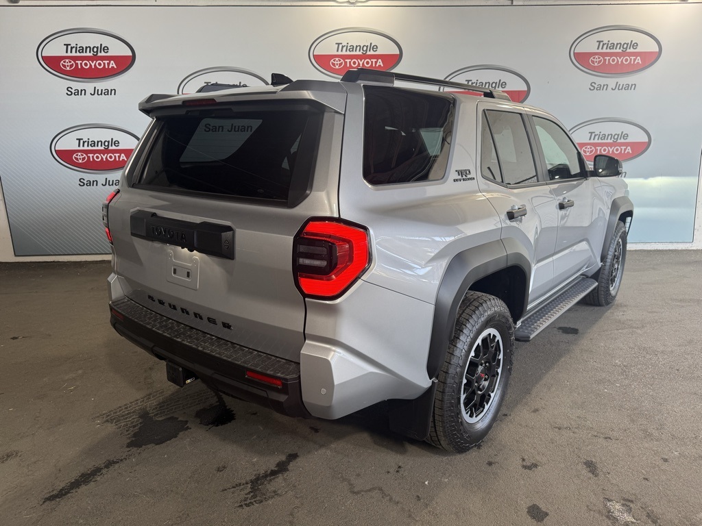 2025 Toyota 4Runner photo 2