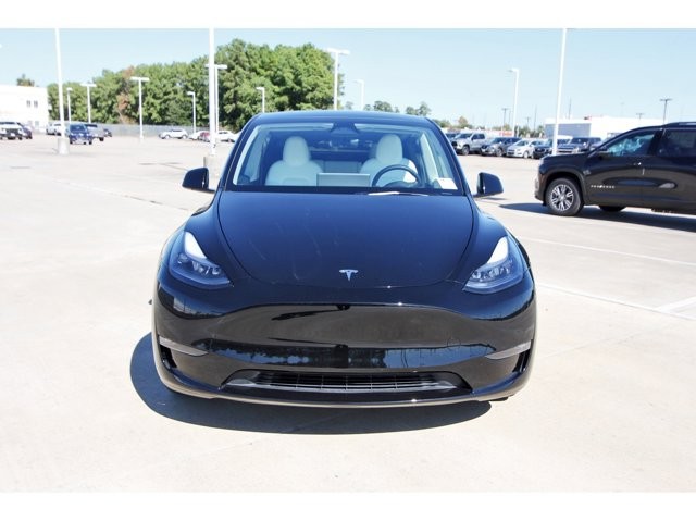Used 2025 Tesla Model Y Long Range with VIN 7SAYGDEE7SF244178 for sale in Humble, TX