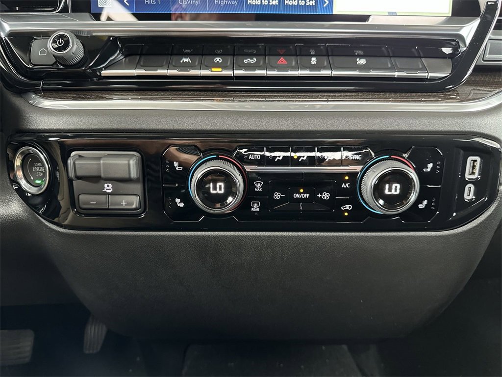2025 Chevrolet Silverado 1500 LT photo 14