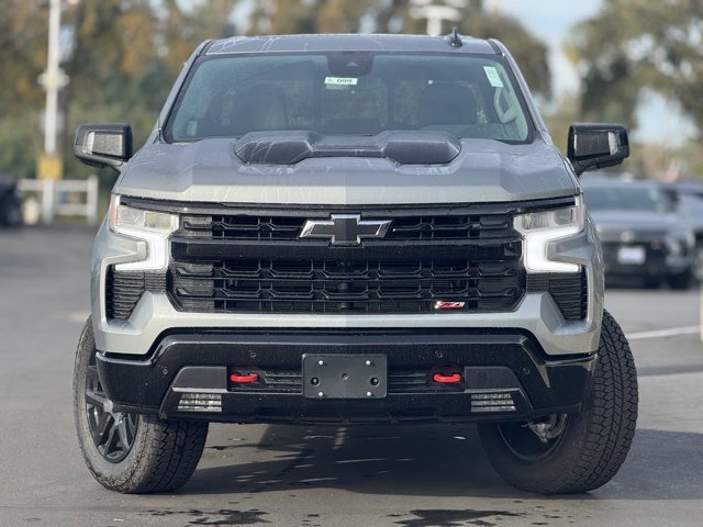 2026 Chevrolet Silverado 1500 LT Trail Boss photo 2