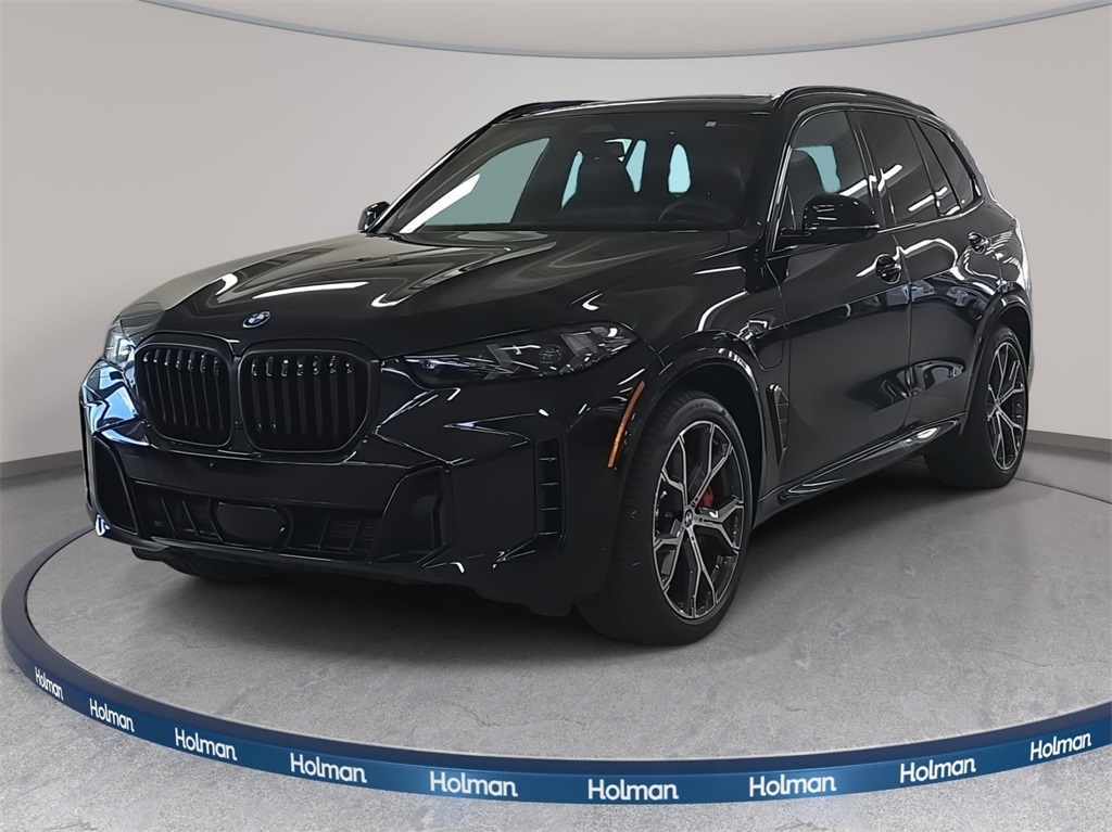 2026 BMW X5 50e's photo