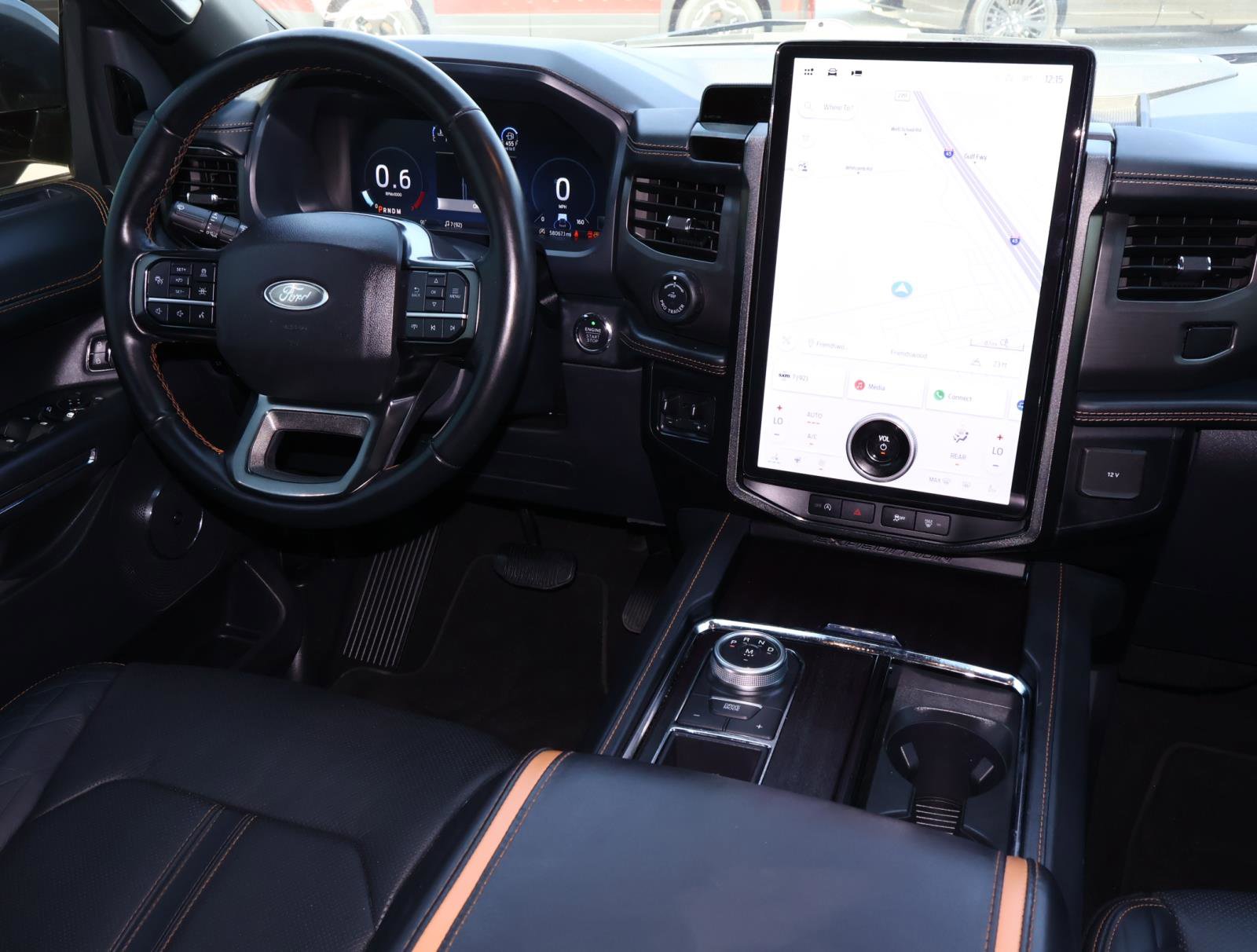 2023 Ford Expedition MAX Platinum photo 11