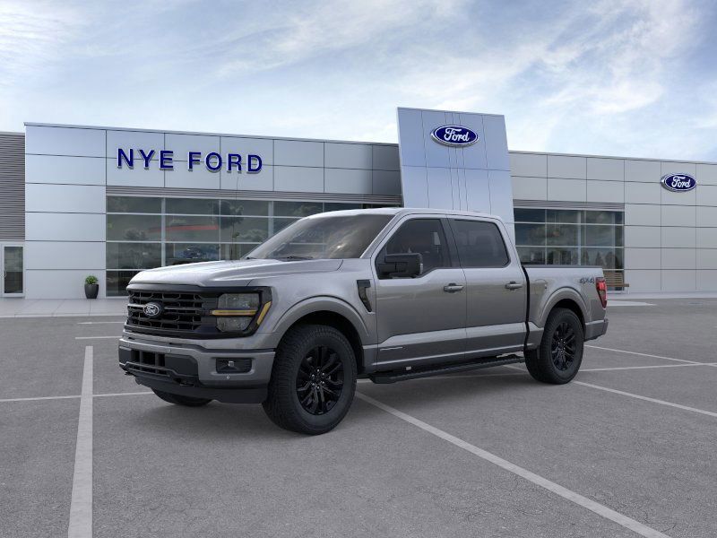 2025 Ford F-150 XLT photo 2