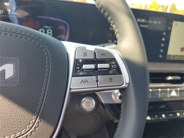 2025 Kia Telluride LX photo 16