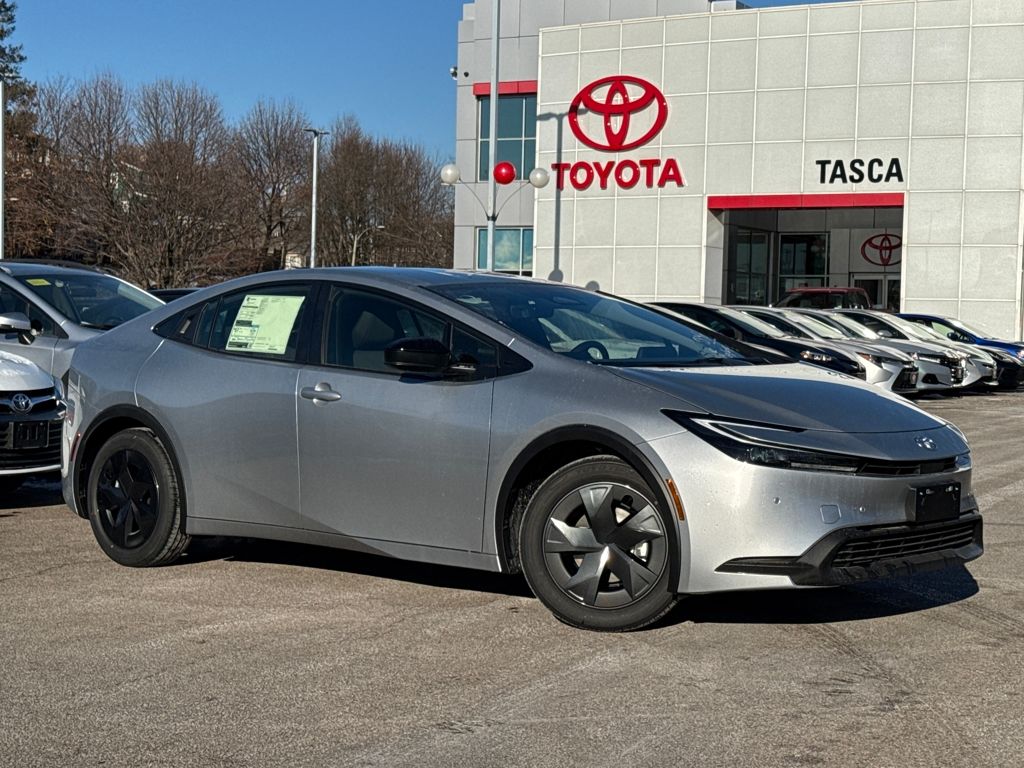 2026 Toyota Prius LE's photo