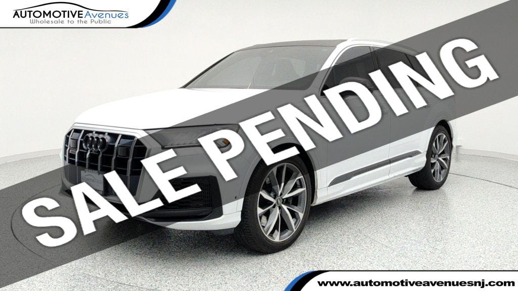 2022 Audi SQ7 Prestige's photo