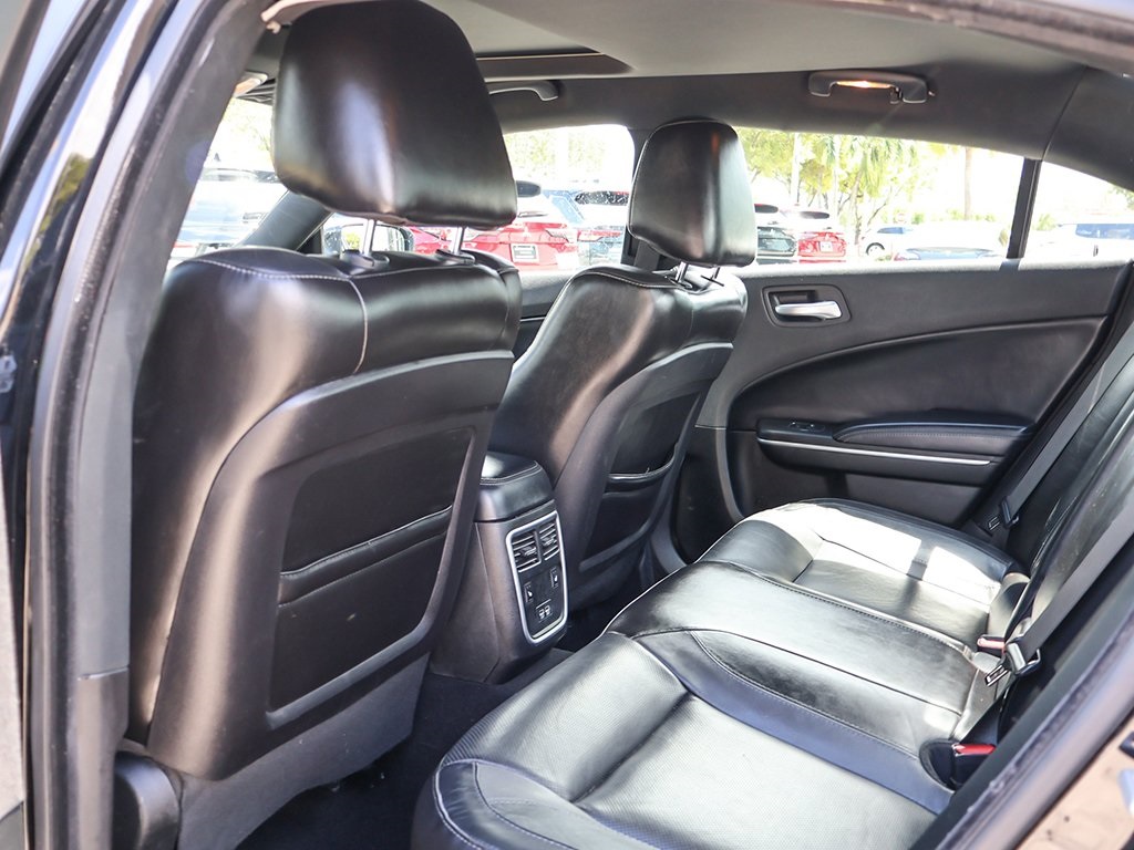 2022 Dodge Charger SXT photo 33