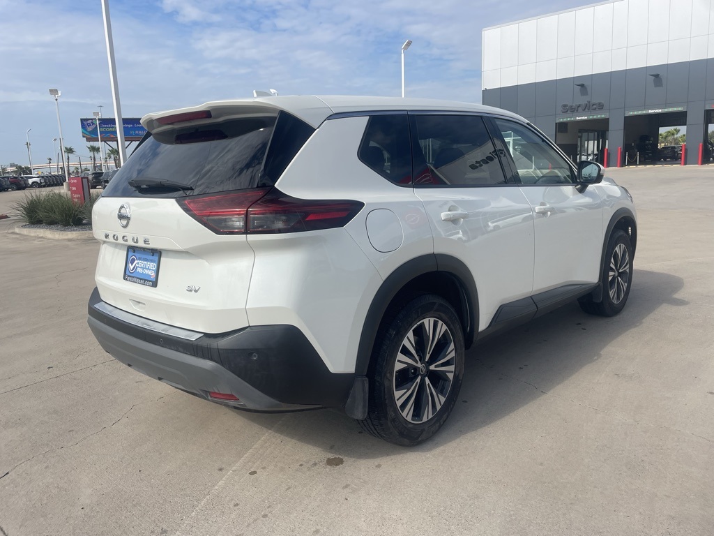 2021 Nissan Rogue SV photo 4
