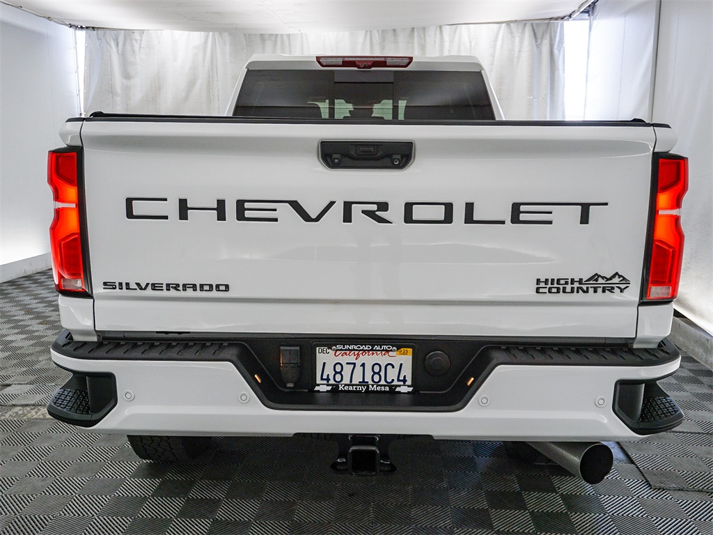 2025 Chevrolet Silverado 2500HD High Country photo 7