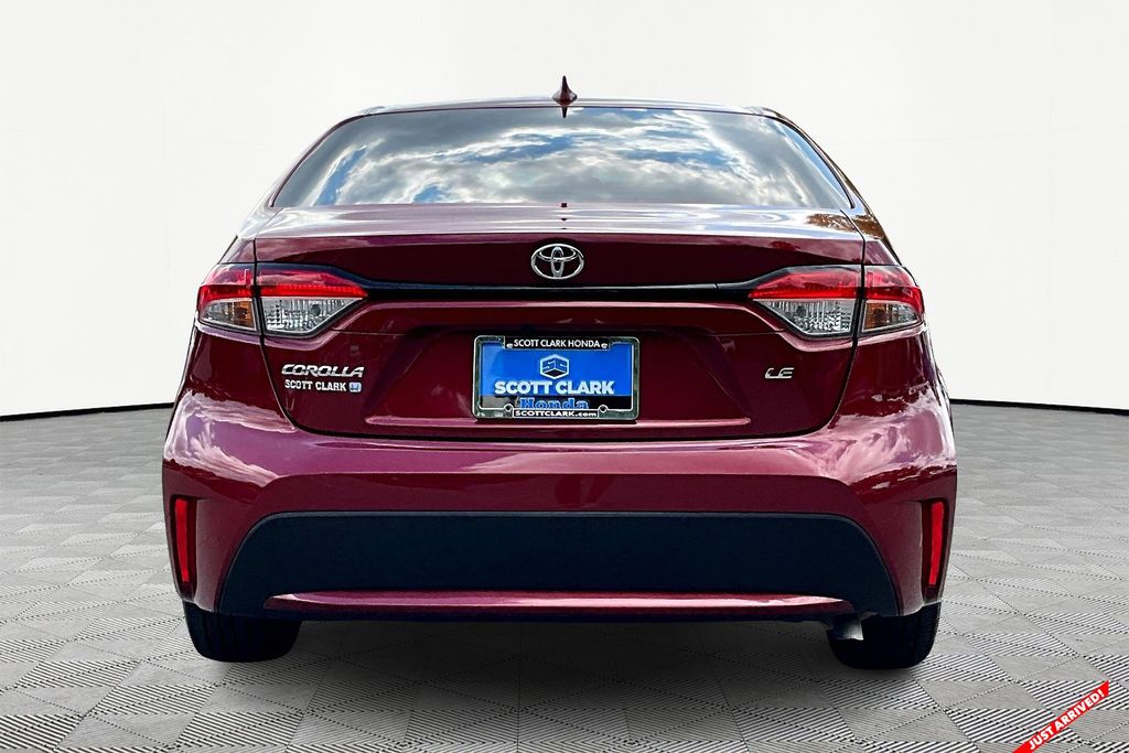 2022 Toyota Corolla LE photo 6