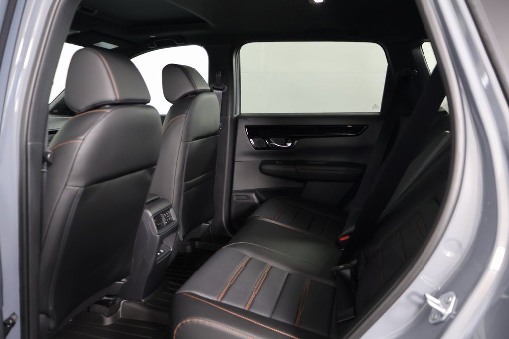 2026 Honda CR-V Hybrid Sport Touring photo 6