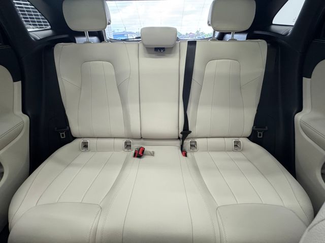 2025 Mercedes Benz GLA 250 photo 7