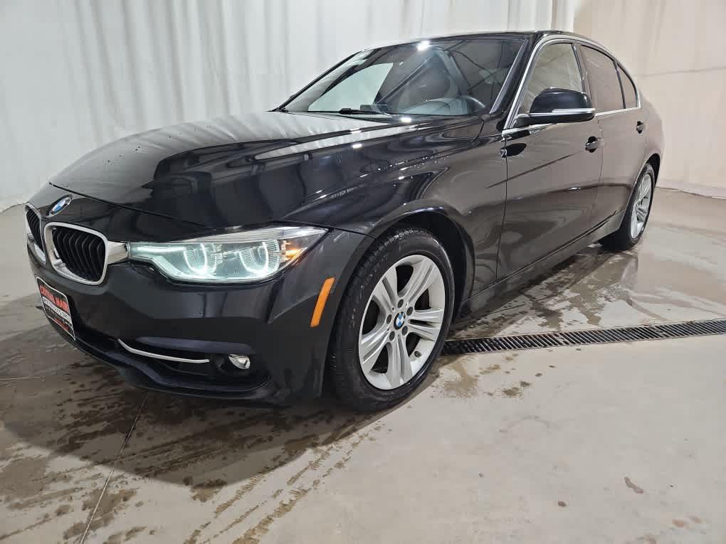 Used 2018 BMW 3 Series 330i with VIN WBA8D9C50JEM34228 for sale in Oakland, ME