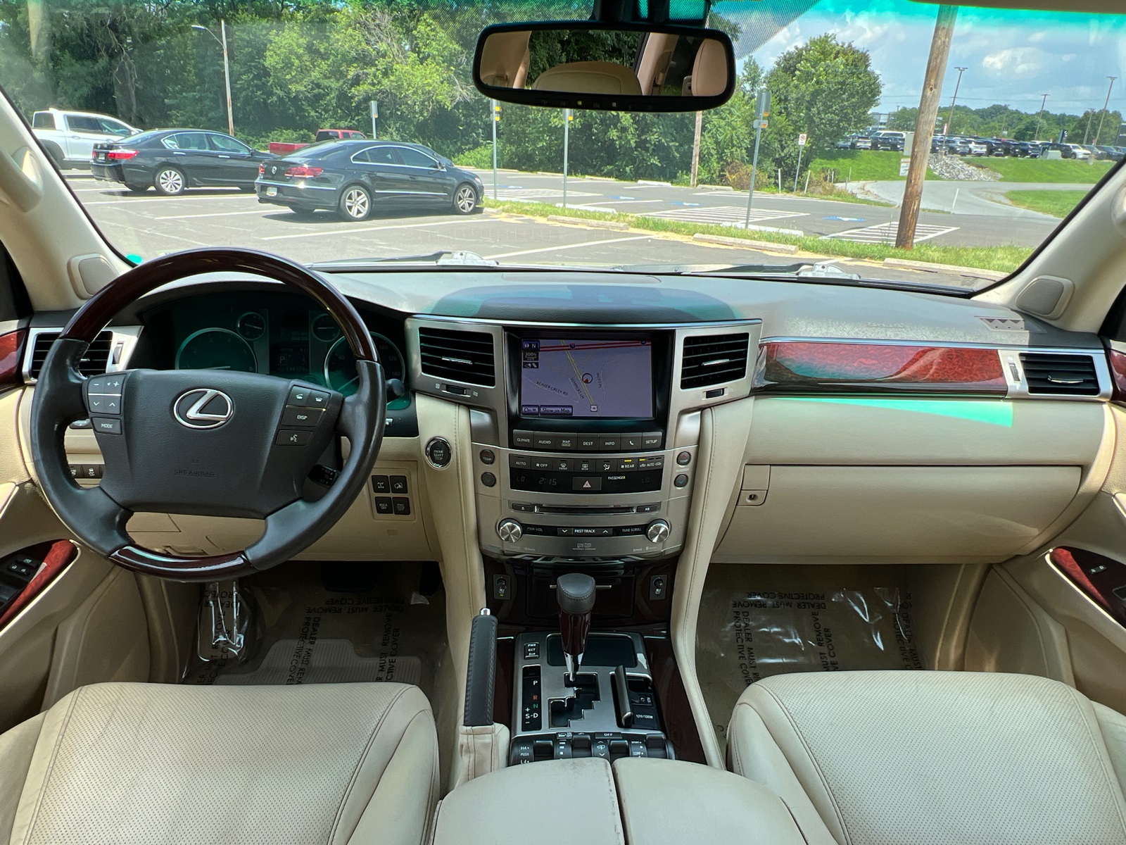 2014 Lexus LX 570 photo 20