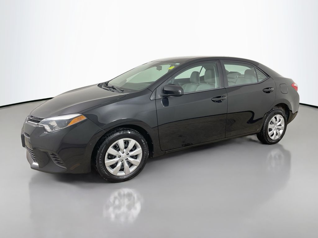 2016 Toyota Corolla LE photo 4