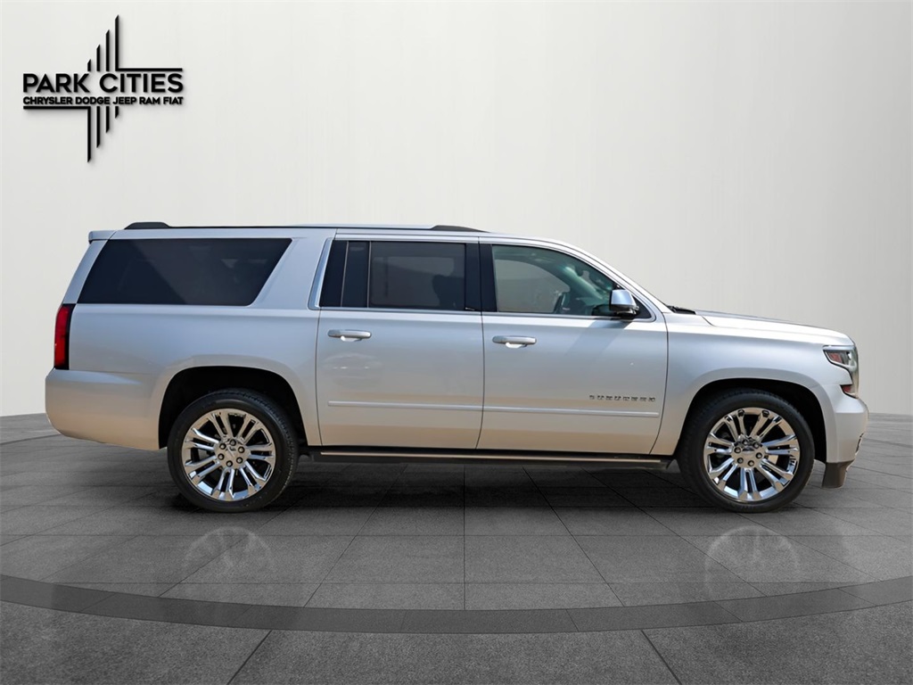 2017 Chevrolet Suburban Premier photo 2