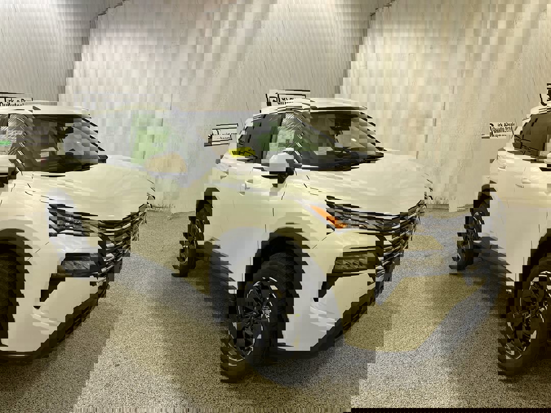 2026 Nissan Rogue SV's photo