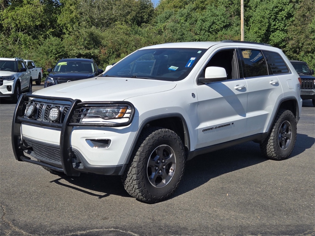 2017 Jeep Grand Cherokee Laredo photo 5