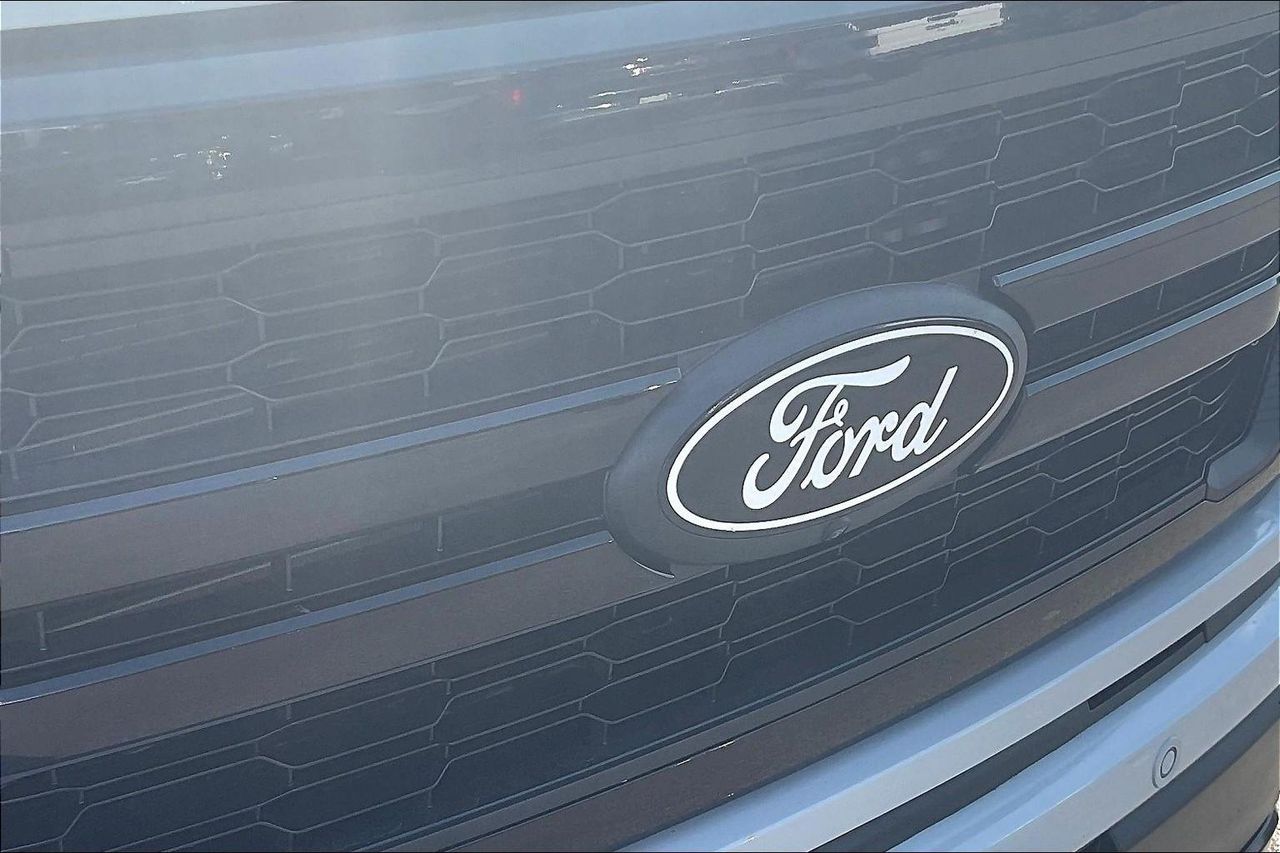 2024 Ford F-150 Lariat photo 27