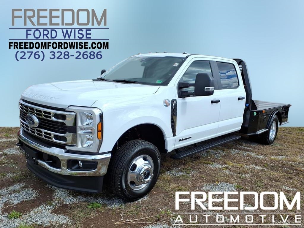 2026 Ford F-350 Super Duty Chassis Cab XL's photo
