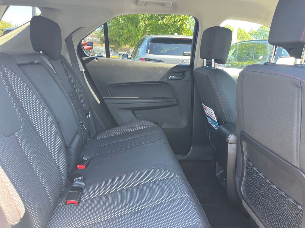 2016 Chevrolet Equinox LT photo 27