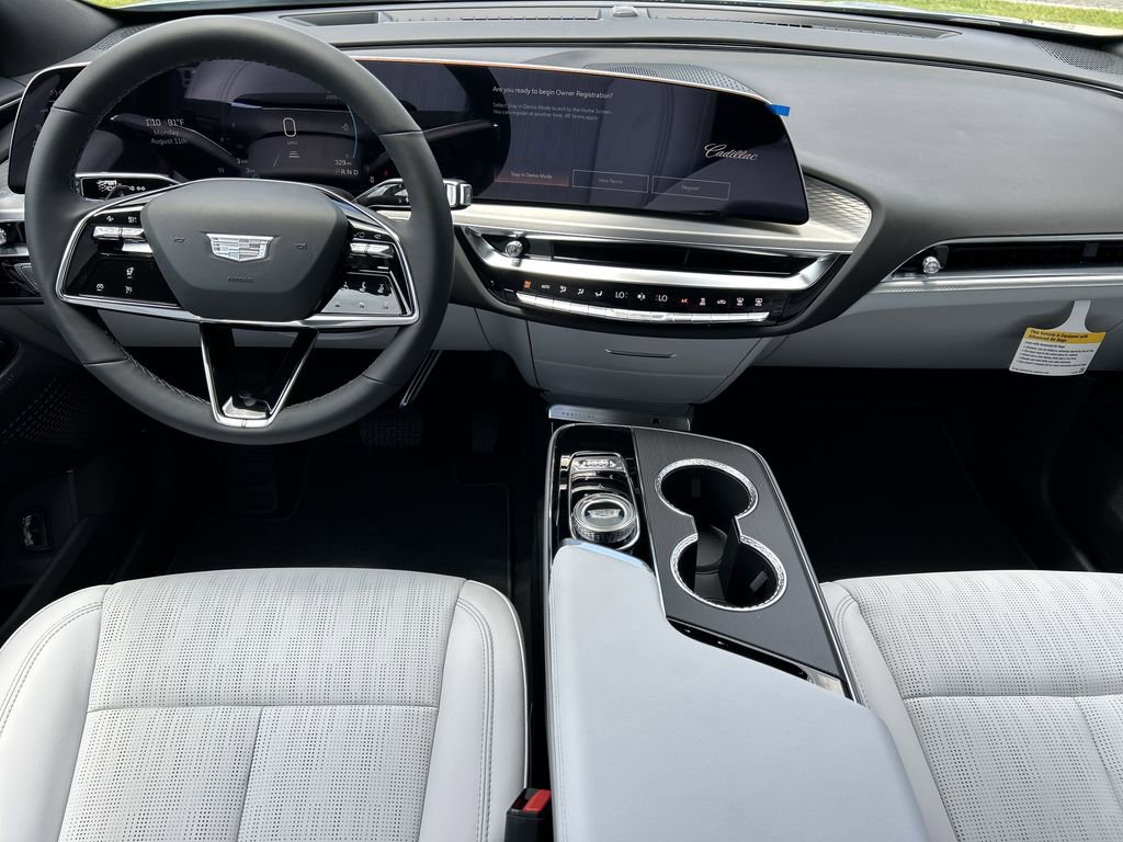 2025 Cadillac Lyriq Sport photo 13
