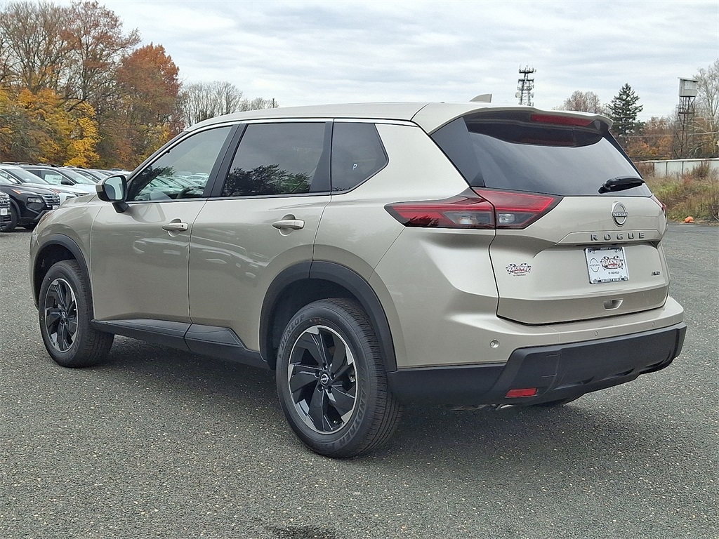 2026 Nissan Rogue SV photo 2