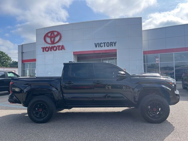 2025 Toyota Tacoma TRD Pro 4x4 photo 3
