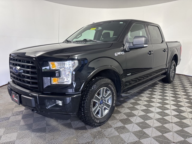 2016 Ford F-150 XLT photo 3
