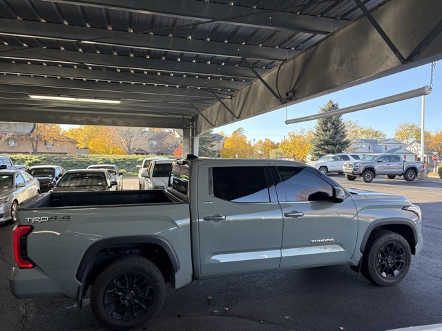 2022 Toyota Tundra Limited CrewMax photo 4