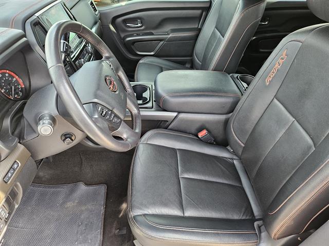 2024 Nissan Titan PRO-4X photo 8