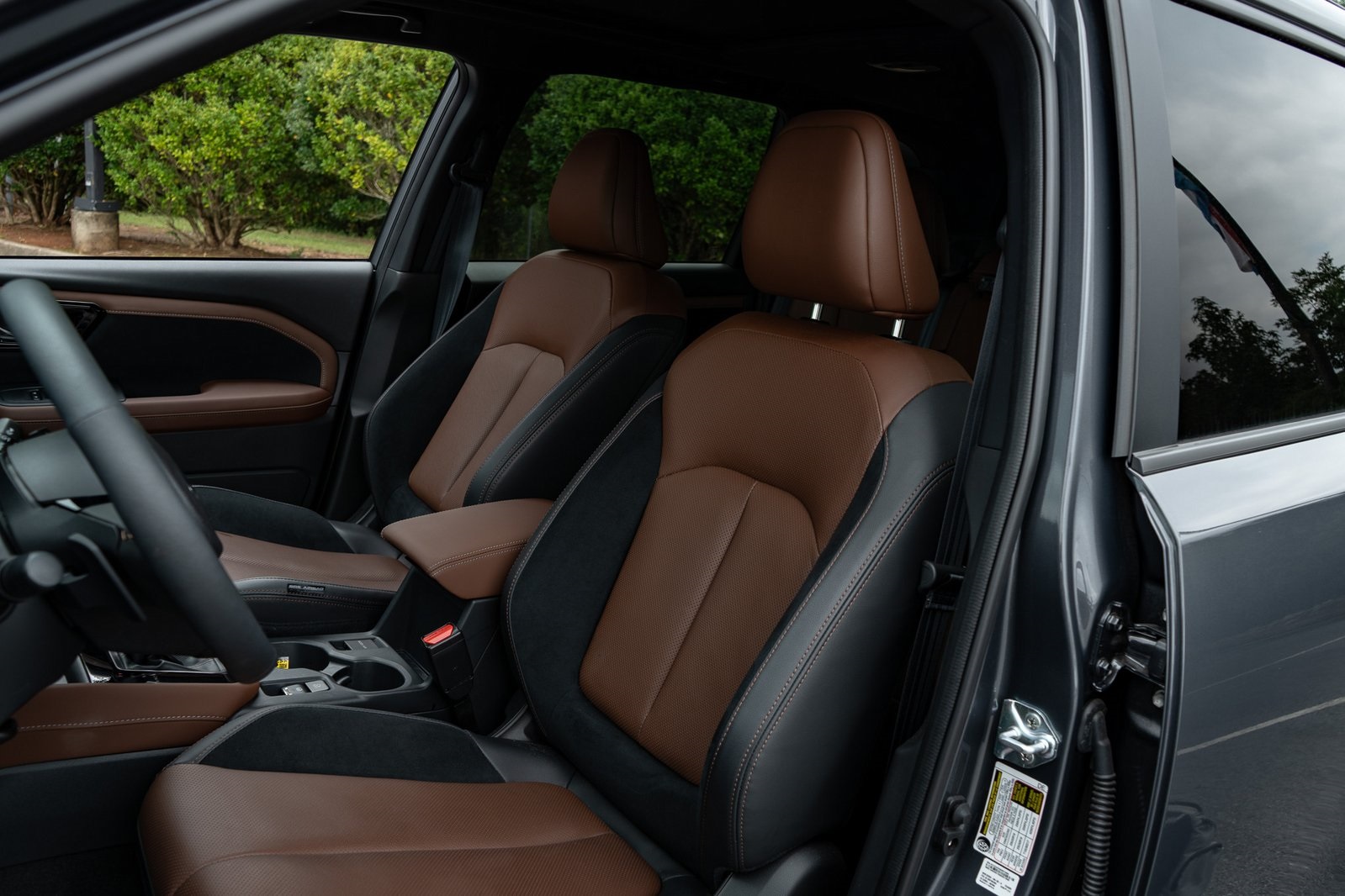 2025 Subaru Forester Touring photo 13