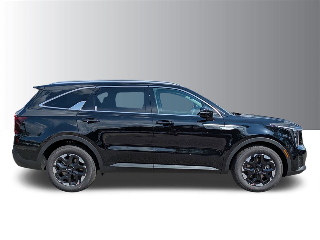 2025 Kia Sorento S photo 2