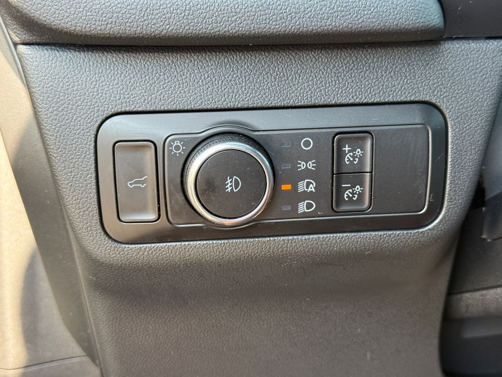 2023 Ford Escape ST-Line Select photo 19
