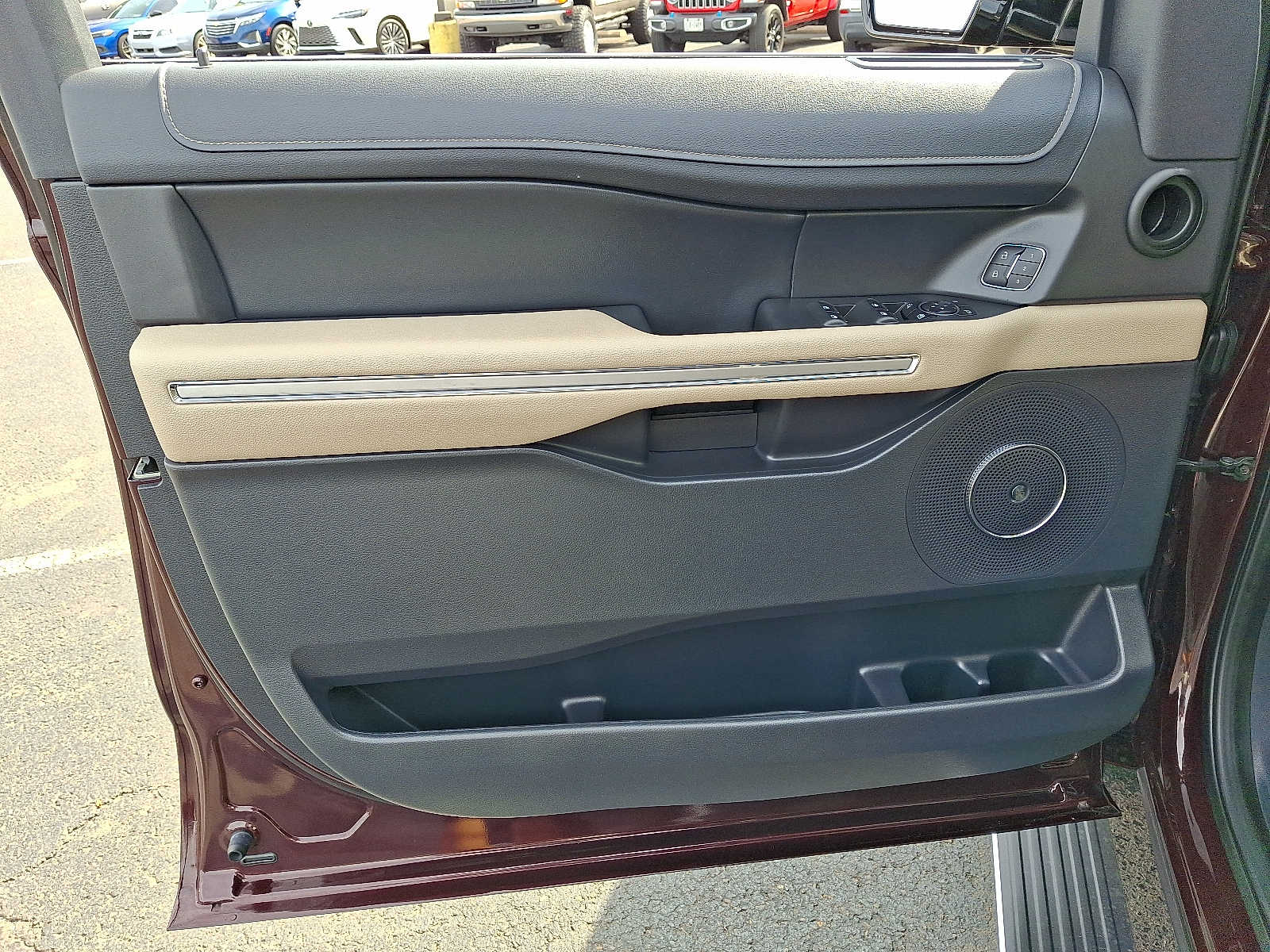 2024 Ford Expedition Limited photo 14
