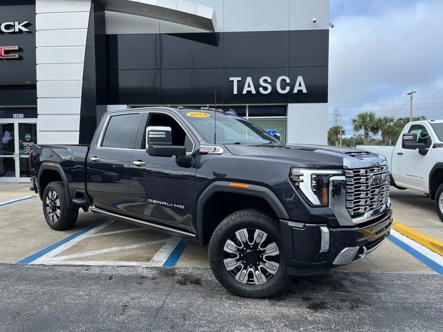2024 GMC Sierra 2500HD Denali's photo