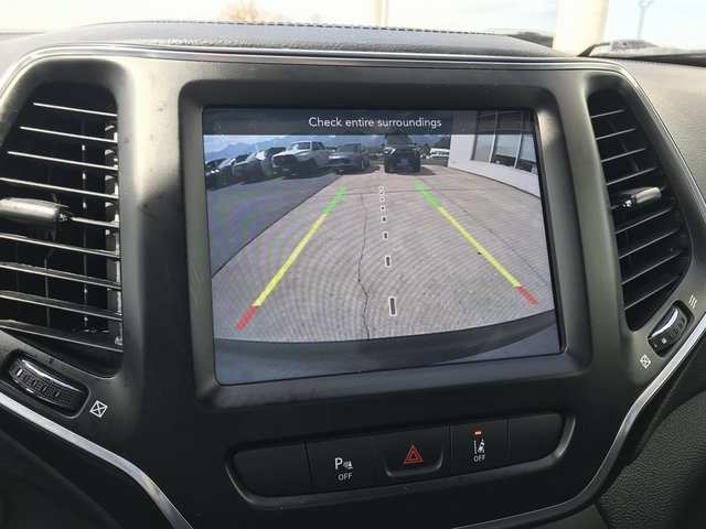 2022 Jeep Cherokee Latitude Lux photo 8