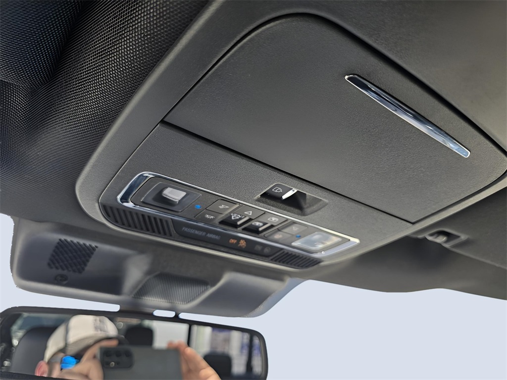 2024 Ford F-150 Platinum photo 15