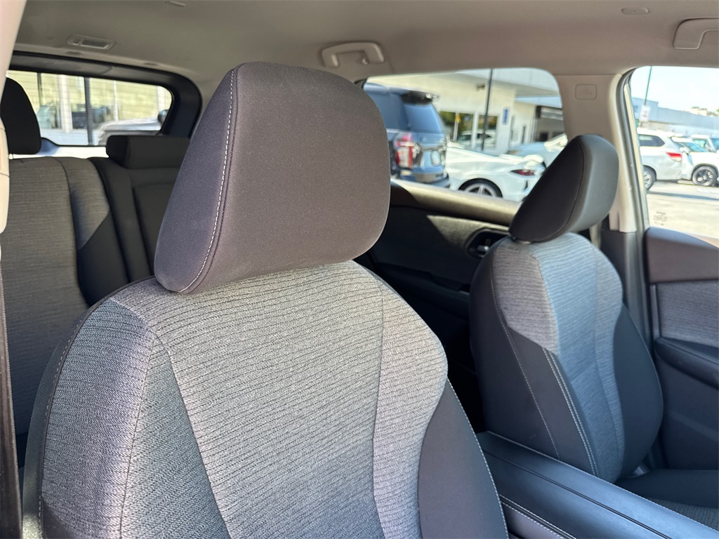 2023 Nissan Rogue SV photo 13